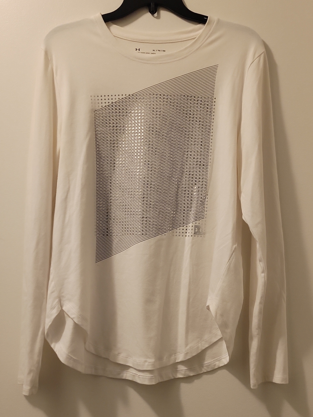 Under Armour White Long-Sleeve Graphic Performance Tee
